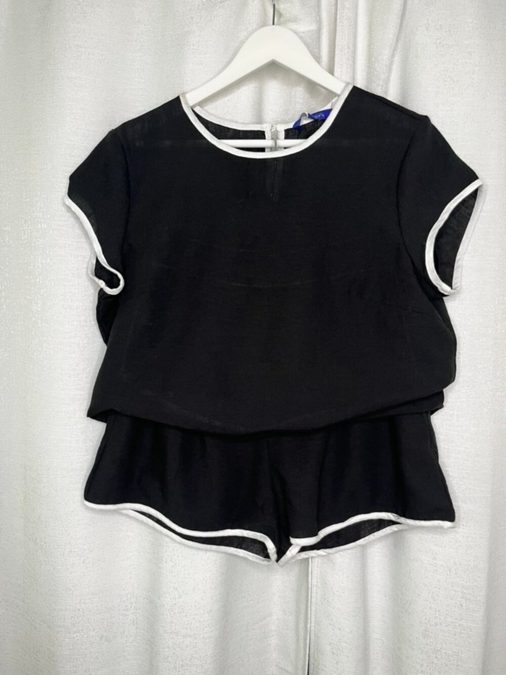 Meet Me in Santorini 2-pc Short Set Size Medium NWT